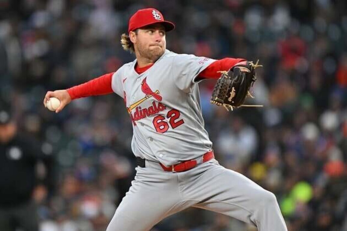 Cardinals take on Red Sox, chase fourth straight victory