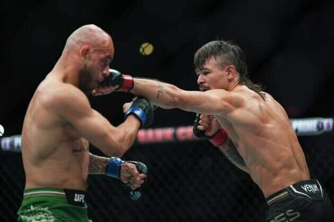 Diego Lopes halts Jean Silva's win streak at Noche UFC