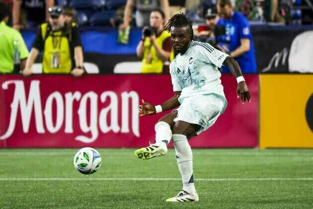 Rapids move D Chidozie Awaziem to France's FC Nantes