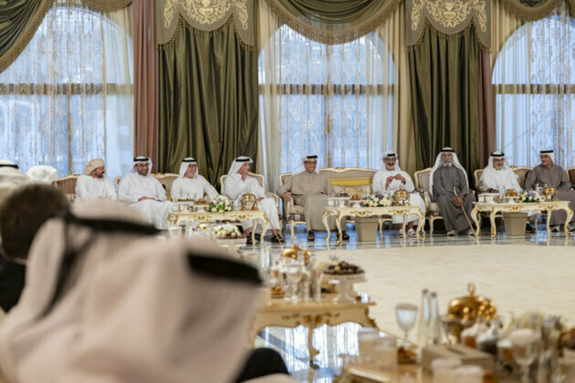 Mansour bin Zayed attends Ramadan Iftar banquet hosted by Sultan bin Hamdan