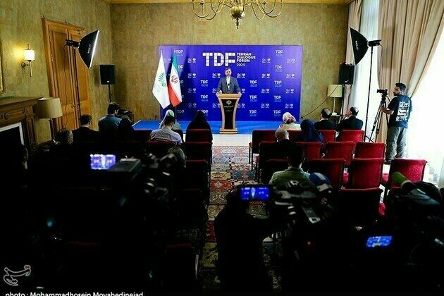 Dialogue Forum Kicks Off in Tehran