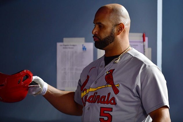 Homer history: Albert Pujols hits Nos. 699, 700 vs. Dodgers