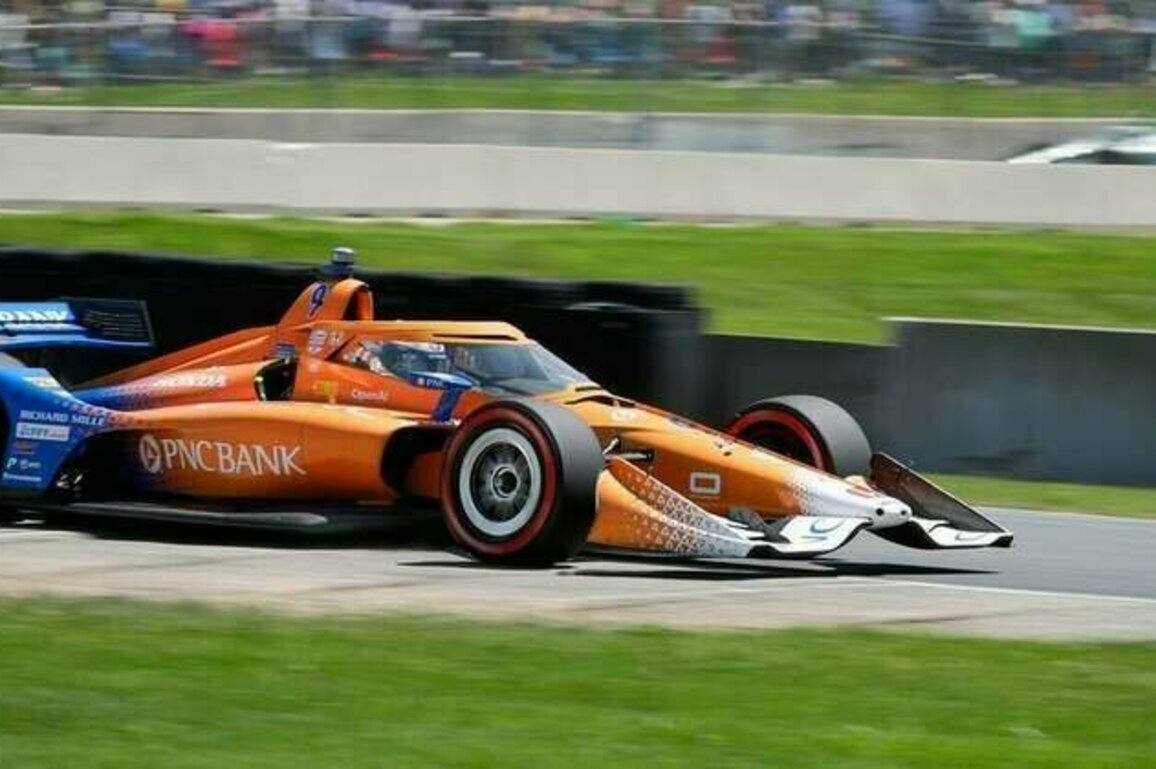 Scott Dixon edges Alex Palou at Mid-Ohio
