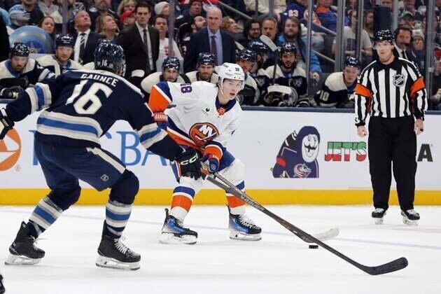 Wild third lifts Jackets over Isles in heated affair