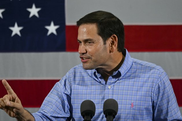 US senator warns Europeans over picking sides