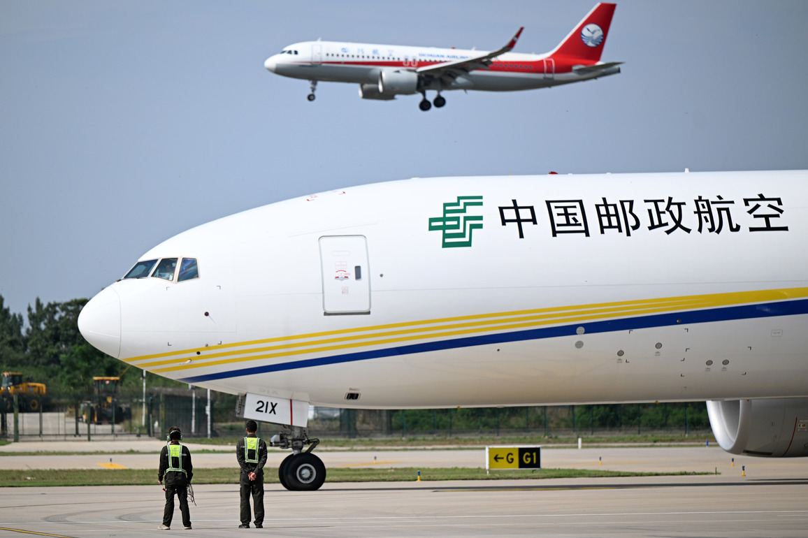 CHINA-HENAN-ZHENGZHOU-LUXEMBOURG-CARGO FLIGHT-INAUGURAL-AIR SILK ROAD (CN)