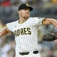 Nick Pivetta dominates Giants as Padres break losing skid
