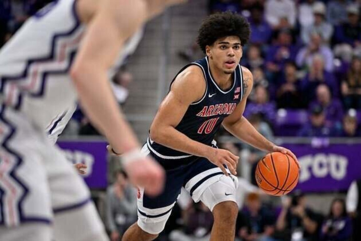 Arizona expands lead atop AP Top 25, Iowa State up to No. 2