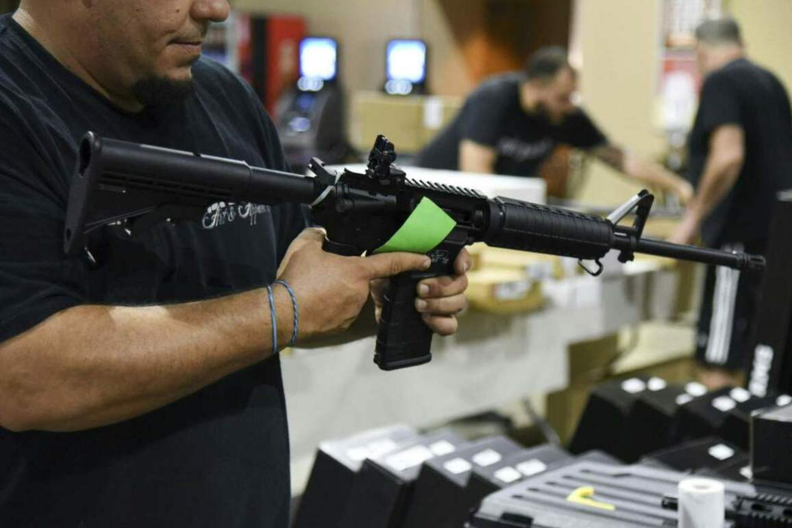 Florida lawmakers may lower age to buy long guns back to 18