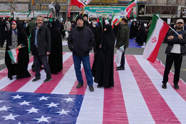 US warns Americans to leave Iran immediately