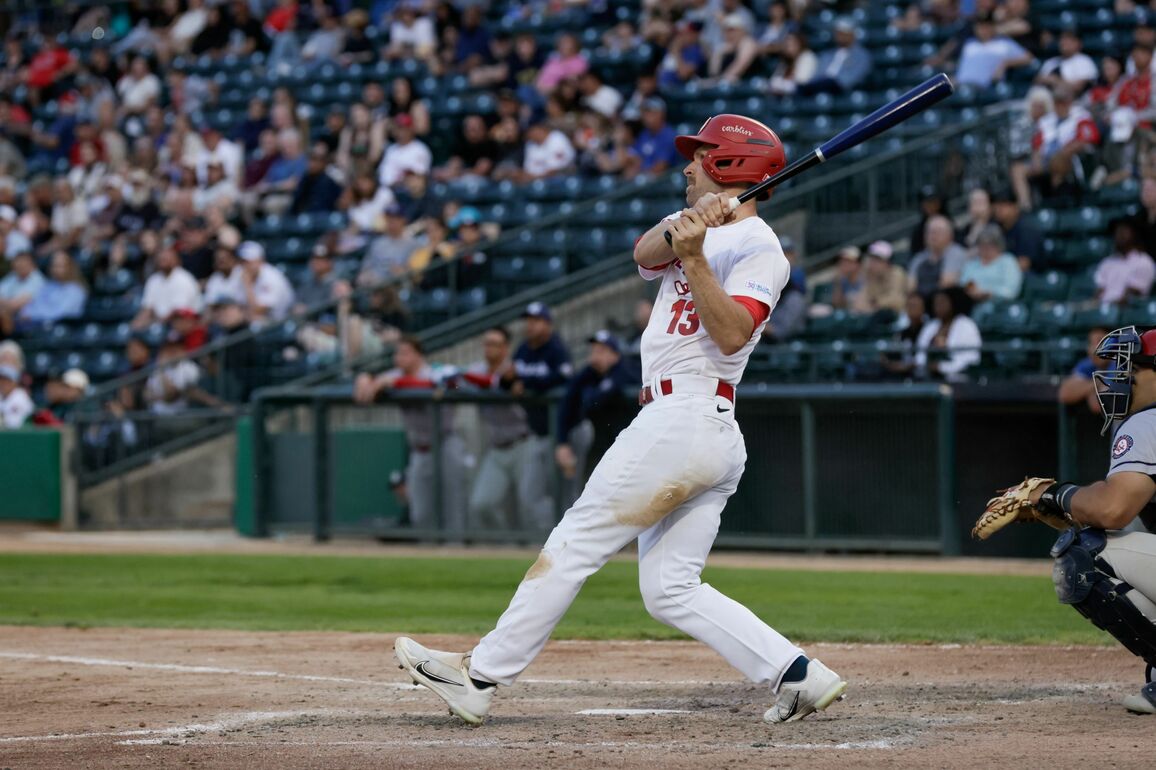 Murphy ties franchise record, but Goldeyes fall to Monarchs