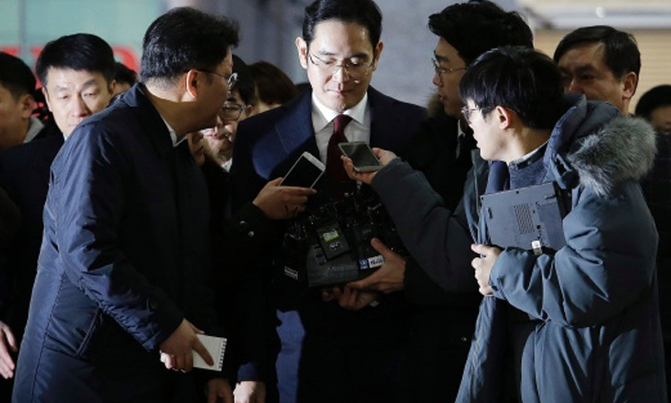 Samsung heir to be quizzed again over corruption scandal Samsung heir to be quizzed again over corruption scandal