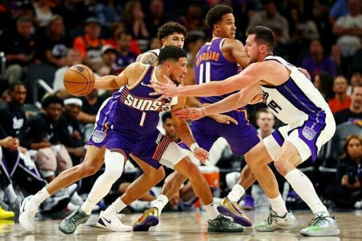 Suns storm back from 20-point deficit, take down Kings