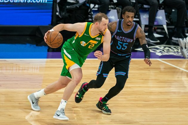 Jazz top Kings to finish with best record in NBA