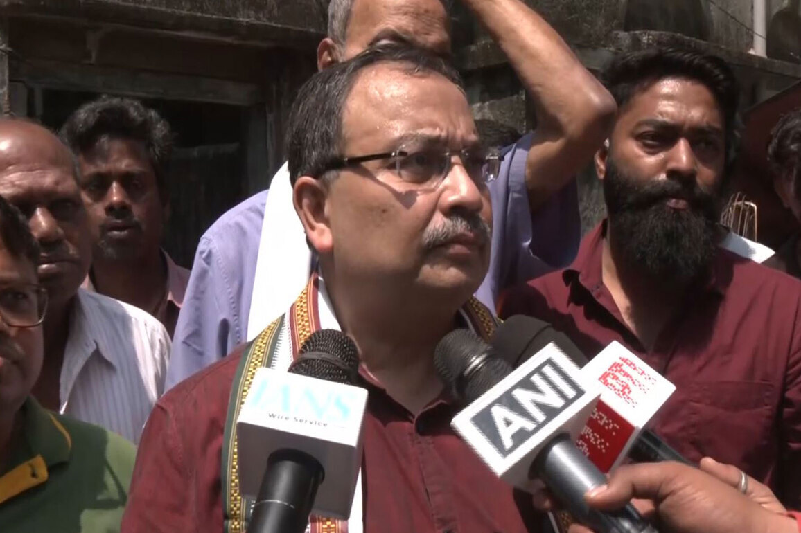 West Bengal: TMC Leader Kunal Ghosh launches campaign in Beleghata Assembly seat