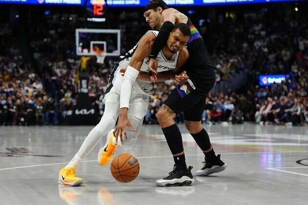 NBA roundup: Nuggets snap Spurs' 11-game win streak in overtime