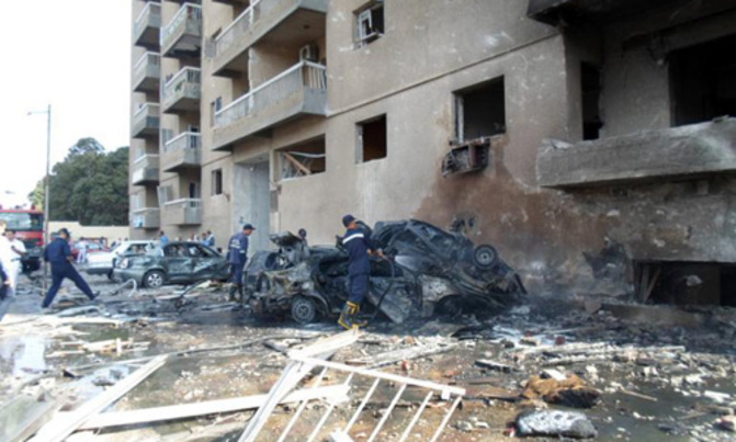 Gunmen kill two Egyptian police ahead of Morsi trial Gunmen kill two Egyptian police ahead of Morsi trial