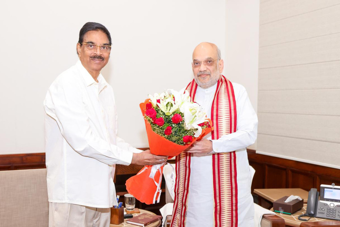 Governor Haribabu Kambhampati meets Amit Shah in Parliament, discusses Odisha's development