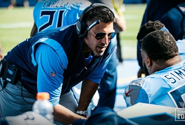 Titans HC Mike Vrabel Named PFWA 2021 NFL Coach of the Year