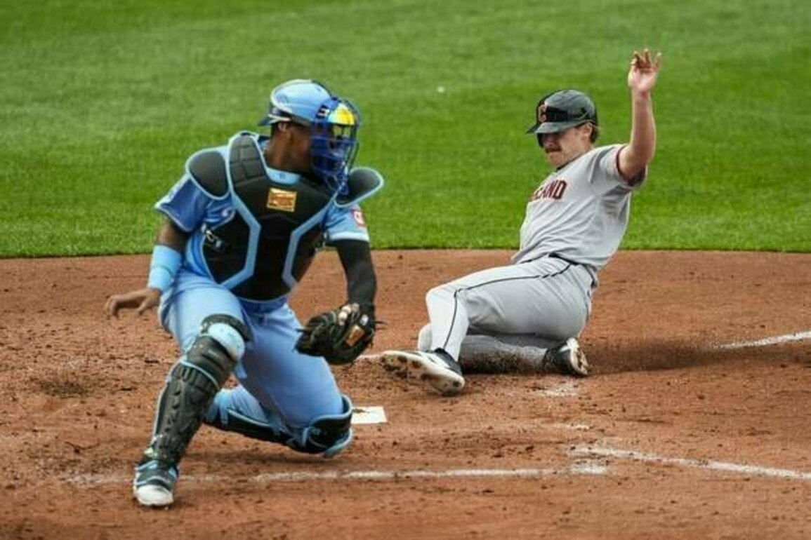 Kyle Manzardo stars as Guardians top Royals in 10 innings