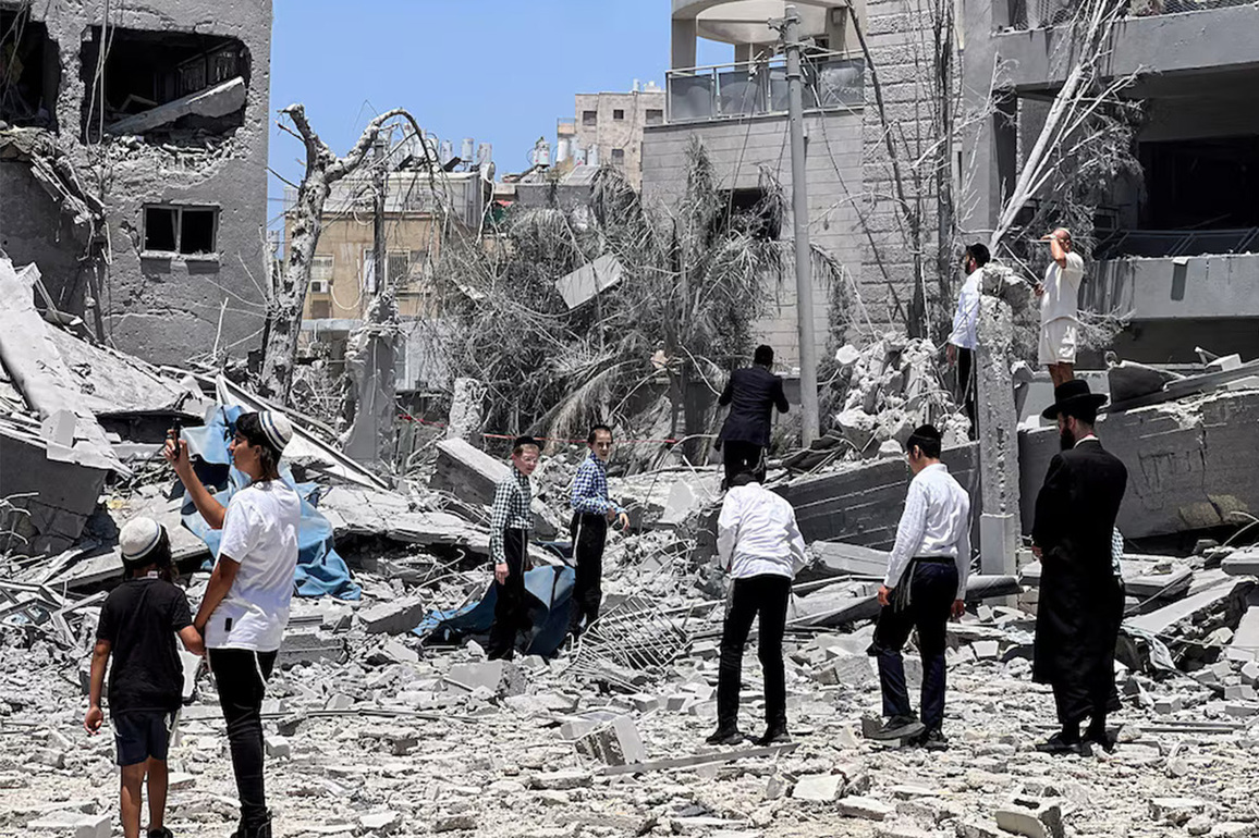 Iran launches missile strike on Israel; explosions and sirens reported in central region