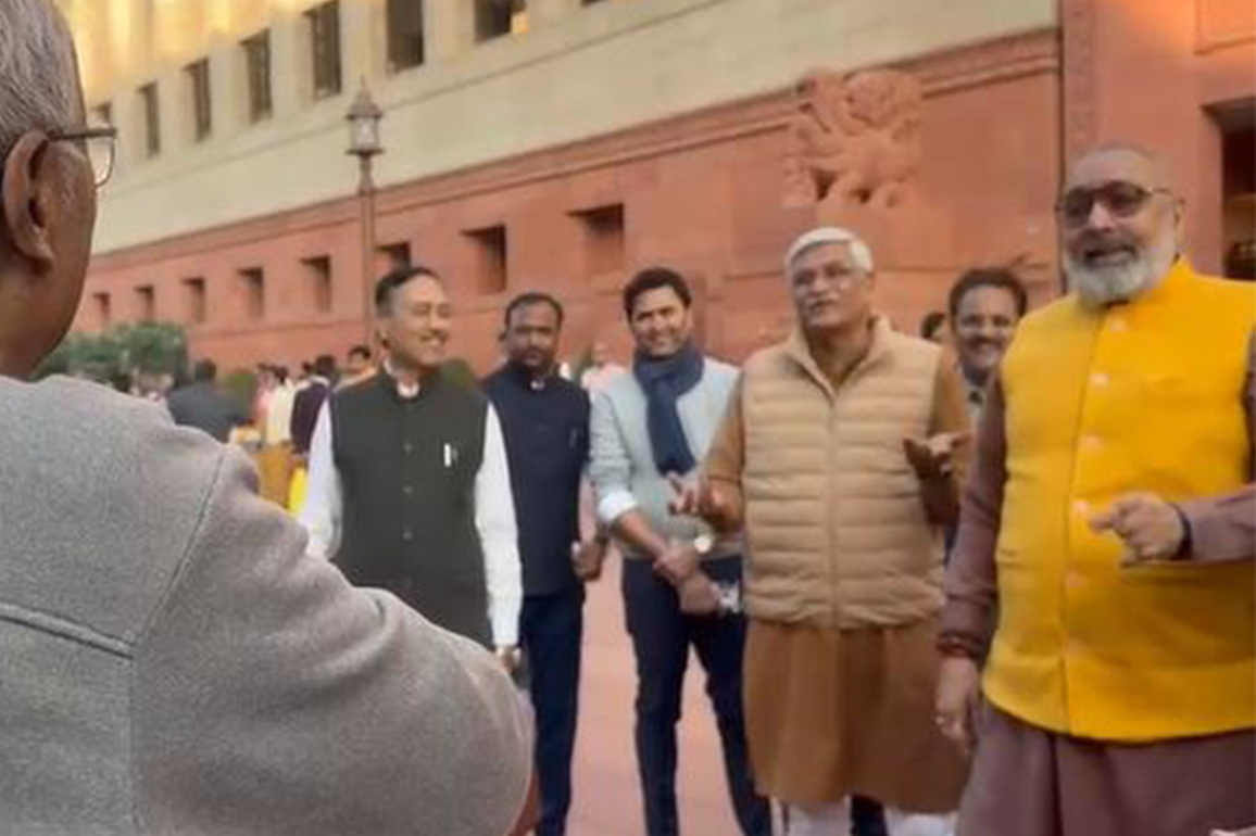 Anurag Thakur accuses TMC MP of vaping in House; Union Ministers disagree with Saugata Roy