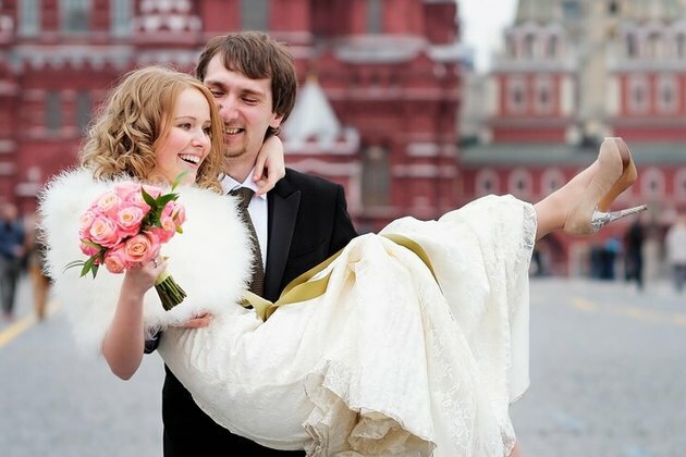 What are the most popular DATES for weddings in Russia