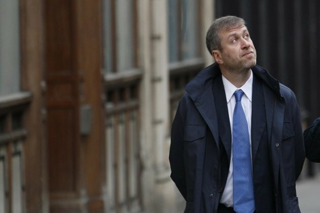 Portugal investigating naturalization of Russian businessman Abramovich