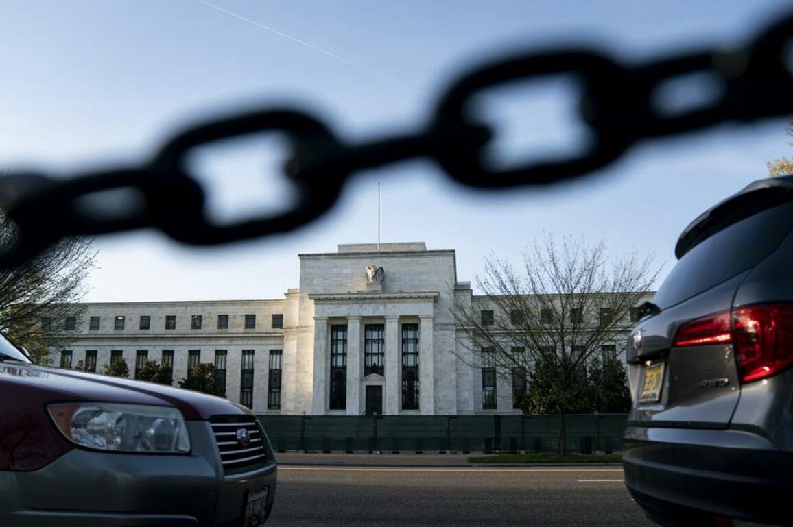 Column: Toward a multi-polar international monetary system