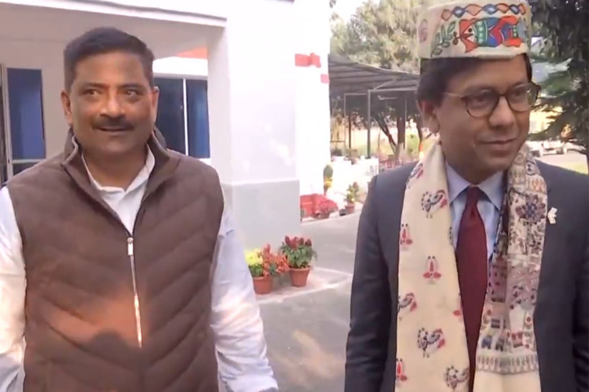 Bihar: United Kingdom's AI Minister meets JDU's Sanjay Kumar Jha at his residence