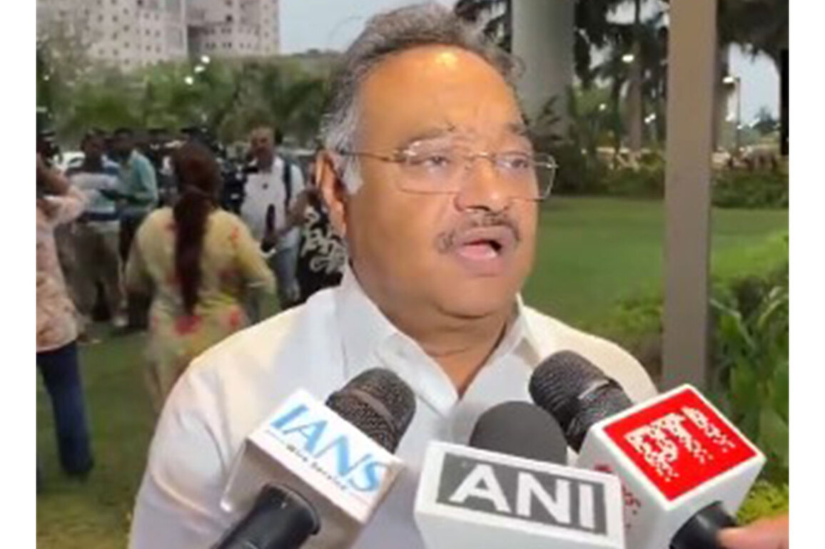 "We want violence-free elections: Bengal BJP Chief Samik Bhattacharya after polls date announcement