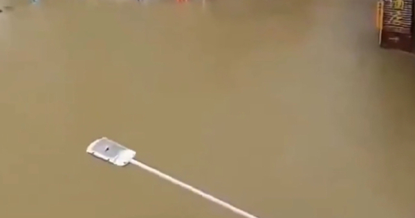 Thousands evacuated as Typhoon Narra floods southern China