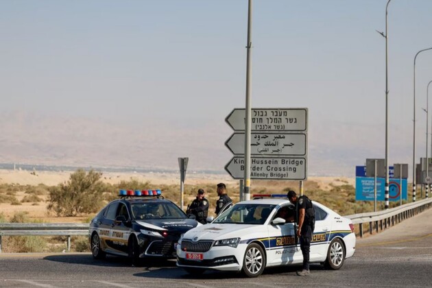 Two Israelis killed at Jordan border crossing while coordinating Gaza aid
