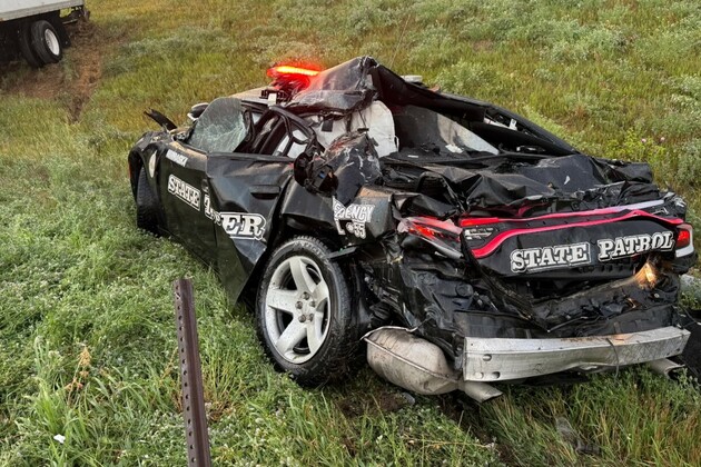 Driver crashes into stopped cruiser, injuring Nebraska trooper