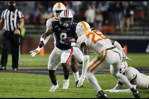 No. 23 Auburn shakes off sleepy start, tops Tennessee
