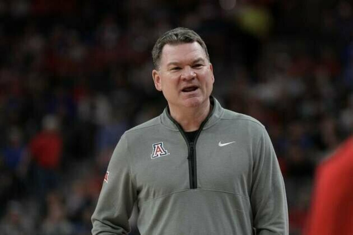 No. 4 Arizona halts No. 3 UConn's 36-game home nonconference win streak