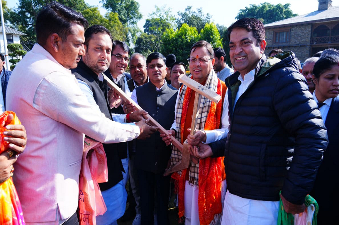 Uttarakhand CM Dhami meets sugarcane farmers in Haridwar