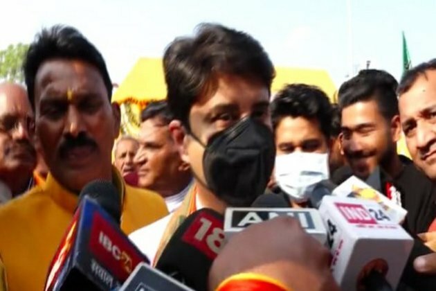 Anti-national yatra is going on, they are questioning sacrifice of soldiers, Union Minister Scindia hits back at Digvijay Singh