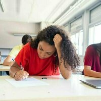 Both novelty and familiarity affect memory - how to make use of this when preparing for exams