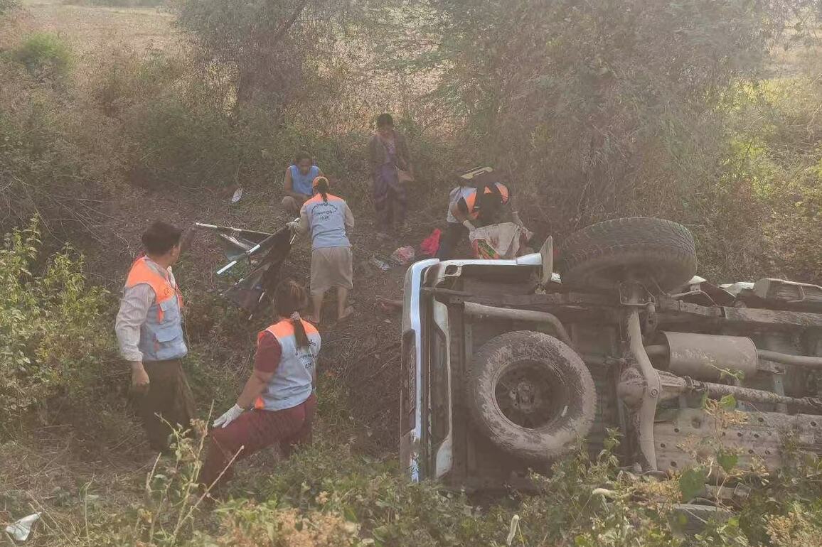 (SpotNews) MYANMAR-MANDALAY-CAR ACCIDENT