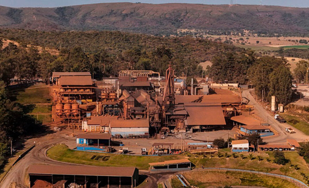 Unidade Indústria de Ferro Gusa (IFG), da AVG, em Sete Lagoas (MG)