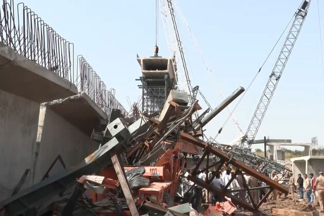 Uttar Pradesh: 6 dead as under-construction bridge slab collapses over Betwa River in Hamirpur