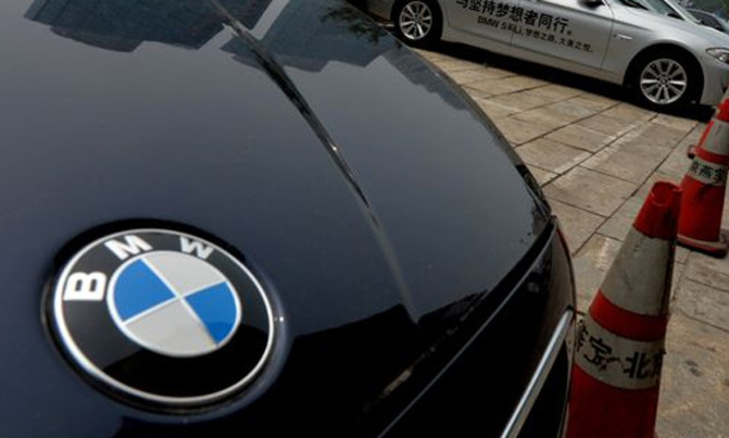 BMW makes veiled jobs warning, urges Brexit pragmatism BMW makes veiled jobs warning, urges Brexit pragmatism