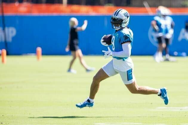 Vikings trade picks to reunite with Panthers WR Adam Thielen