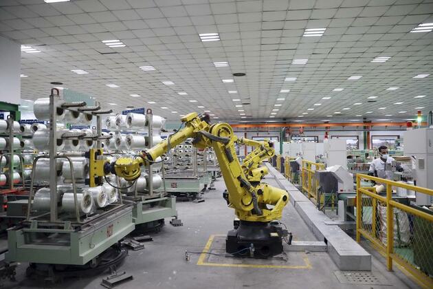Interview: U.S. protectionist policies harmful to global supply chains, financial markets, says Egyptian expert