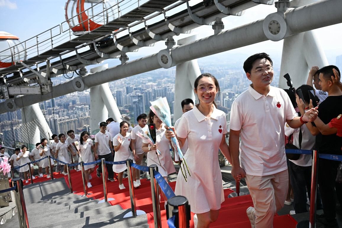 CHINA-GUANGDONG-GUANGZHOU-GROUP WEDDING (CN)
