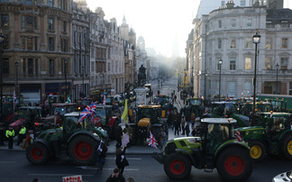 LIVE UPDATES: Police arrest farmers for bringing tractors to protest 