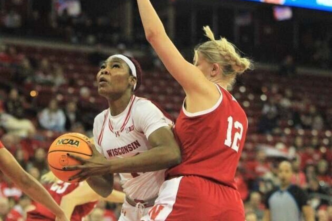 Women's Top 25 roundup: BYU blows past No. 19 Texas Tech