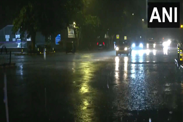 Rainfall lashes several parts of Delhi, causing waterlogging