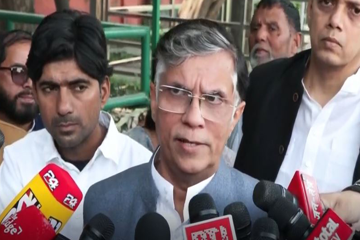 Congress' sour note in Bihar performance, calls it 'EC vs people of Bihar'